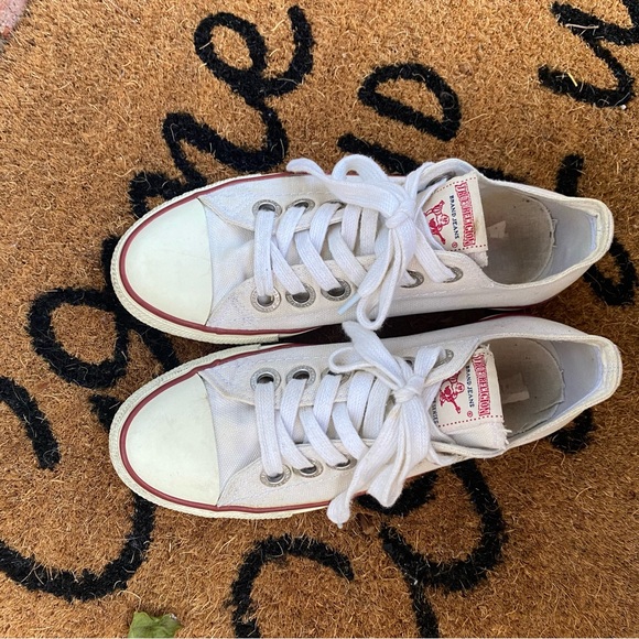 White Lucky Brand sneakers, size 7 - Picture 2 of 3